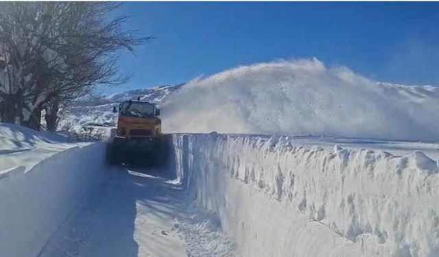 Ovacık’ta kar kalınlığı 2 metreyi aştı