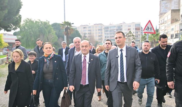 Özgür Karabat İzmir'de: 'CHP iktidara gelince Türkiye’nin dağlarında çiçekler açacak'