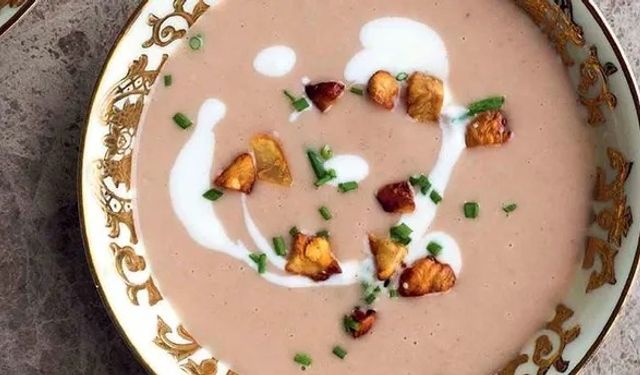 Restoranlarda yok satıyor, evde yapmak çok kolay! Kestane çorbası tarifi