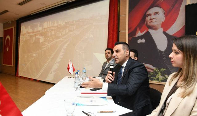 Revizyon imar planları mahalle sakinlerine anlatıldı