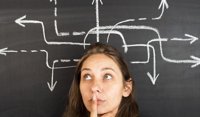 Seçenek çokluğu neden mutsuzluk getirir? Analiz felcinden kurtulma yolları