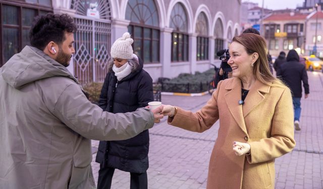 Konak’tan vatandaşa sıcak çorba ikramı