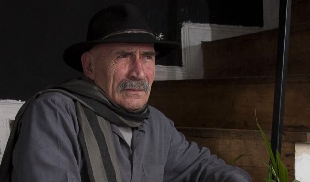 Tuncel Kurtiz’in Kaz Dağları’ndaki evi rekor fiyatla satışta