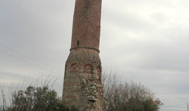 Şehit Mehmet Kıvık Anadolu Lisesi | TARİHE MEYDAN OKUYAN 'YIKIK MİNARE'