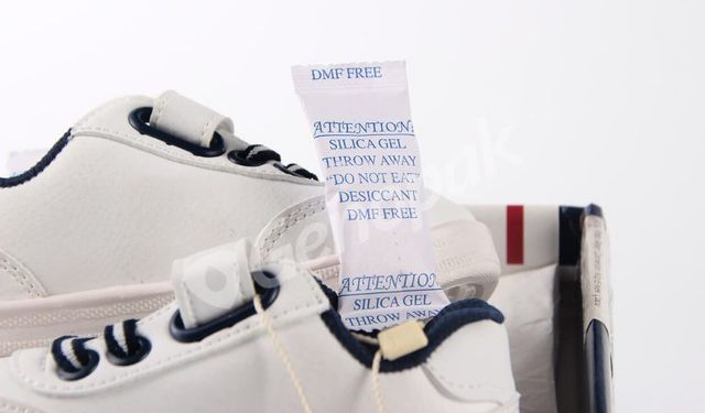 Aslında zehirli değilmiş! Silika jel paketlerini evde kullanmanın 5 dahice yolu