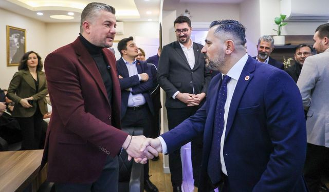 Başkan Duman'dan CHP Buca yönetimine hayırlı olsun ziyareti