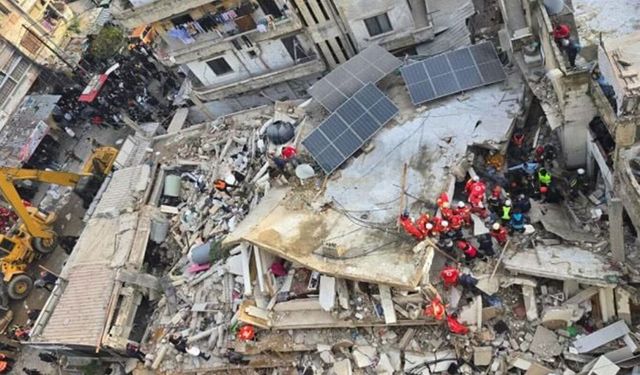 5 katlı bina çöktü: Ölü ve yaralılar var