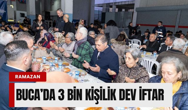 Cemil Tugay Buca'da iftar sofrasına katıldı: 'Tek yol çalışmak'