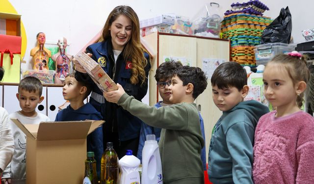 Buca’da miniklerden büyük dayanışma