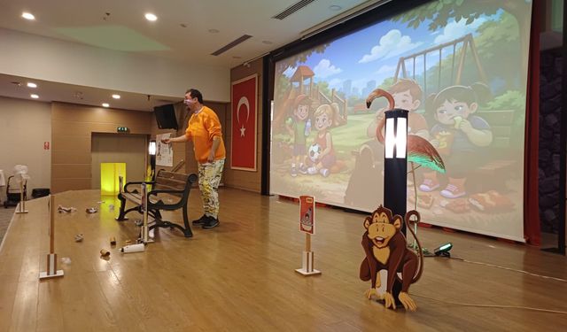 Çiğli’de çocuklar hijyen ve çevre bilincini tiyatroyla öğrendi