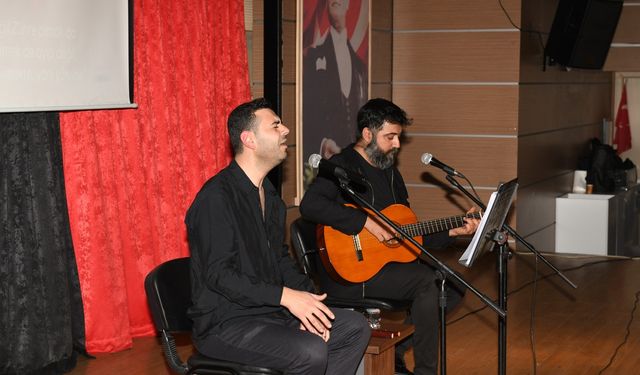 Çiğli’de Sevgililer Günü haftası kahkaha ve aşkla geçti