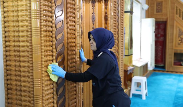 Seferihisar’da Ramazan’a özel kapsamlı temizlik