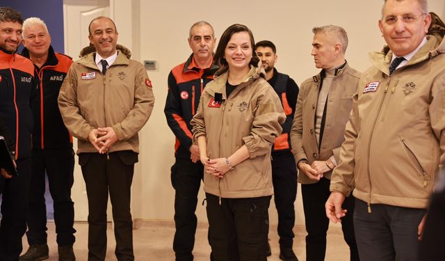 Karabağlar’da afet alarmı! KAR-KUT sahaya indi