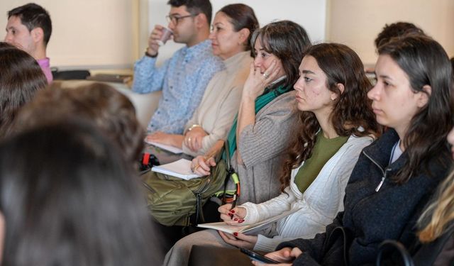 İzmir’de 'ortak akıl' buluşması: Kent sakinleri kendi mahallesini tasarlıyor