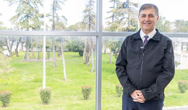 Başkan Tugay’dan Kültürpark’a yeni kütüphane müjdesi