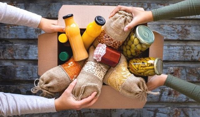 Ramazan kolisinde neler olmalı? Kapsamlı malzeme ve gıda listesi: 2026 Ramazan kolisi fiyatları ne kadar?