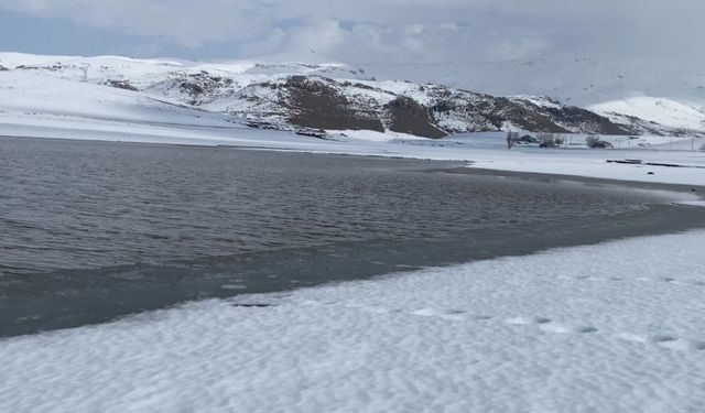 Patnos Barajı’nda kartpostallık kış manzarası
