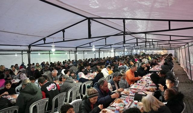 İzmir iftar çadırları nerede? 26 Şubat İzmir iftar sofrası hangi ilçede?
