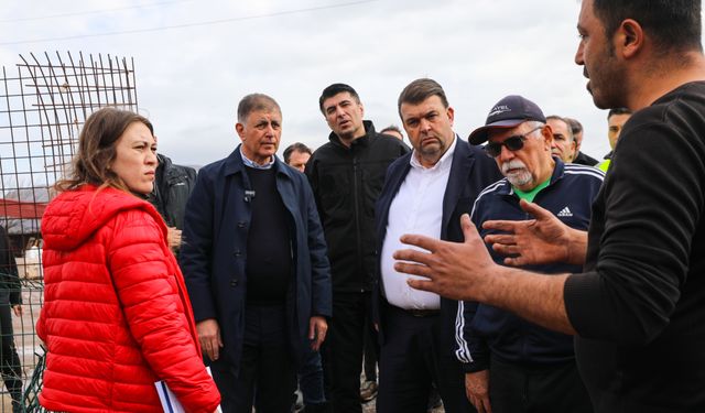 Seferihisar’da sel ve fırtına sonrası seferberlik