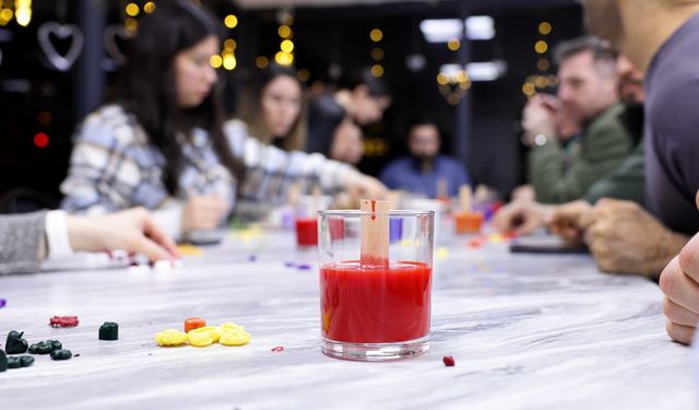 Sevgililer Günü Bayraklı’da bambaşka kutlandı