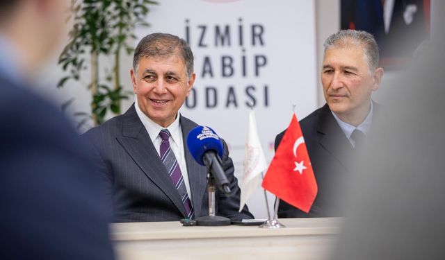 Başkan Tugay’dan sağlık emekçilerine teşekkür