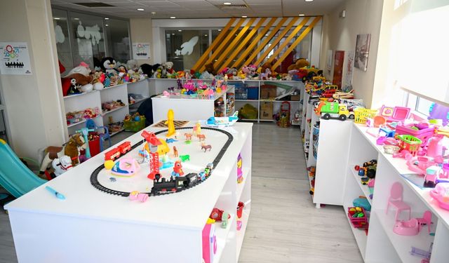 Bornova’da çocuklara dayanışma ve oyun dolu bir alan: Oyuncak Kütüphanesi