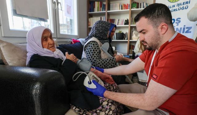 Buca’da Sağlık Seferberliği: "Köşe Bucak" Hizmet Vatandaşın Ayağına Gidiyor