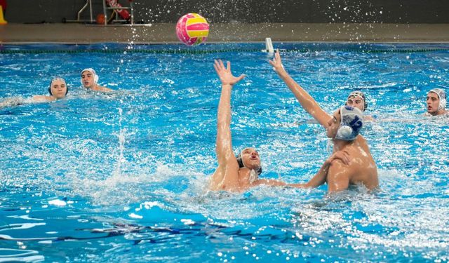 İzmir Büyükşehir Belediyespor’dan çifte başarı: Sutopu ve judoda madalya yağmuru