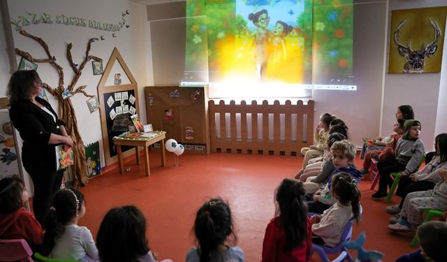 İzmir depreminin mucizesi Ayda ile kaybın sesi Nilay bir araya geldi