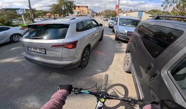 İzmir’de bisikletliyi sıkıştıran sürücüye 180 bin TL ceza!