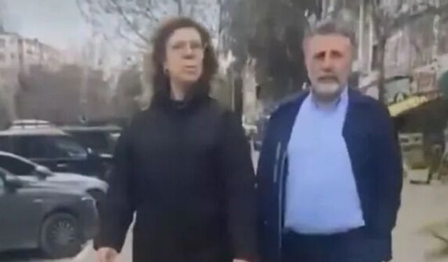 İzmir’de eski başkana sokakta protesto!