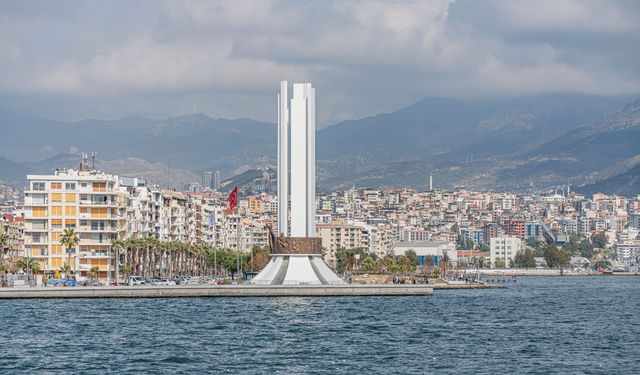 Karşıyaka’da 350 milyon TL’lik arsa satışa çıkarıldı