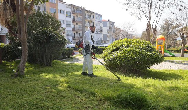 Konak’ın parkları bayrama hazır