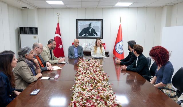 Konak’ta imzalar eşit ve adil yaşam için atıldı