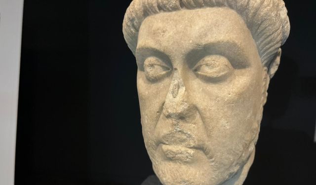 ABD’den iade edilen Smyrna kökenli heykel başı İzmir’de sergileniyor