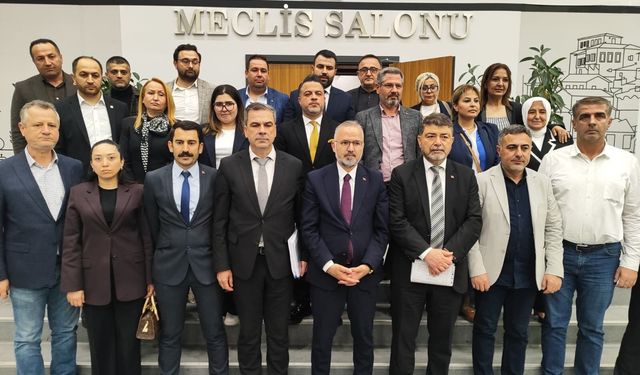 AK Partili Yıldız'dan Başkan Tugay’a meclis sonrası sert eleştiriler