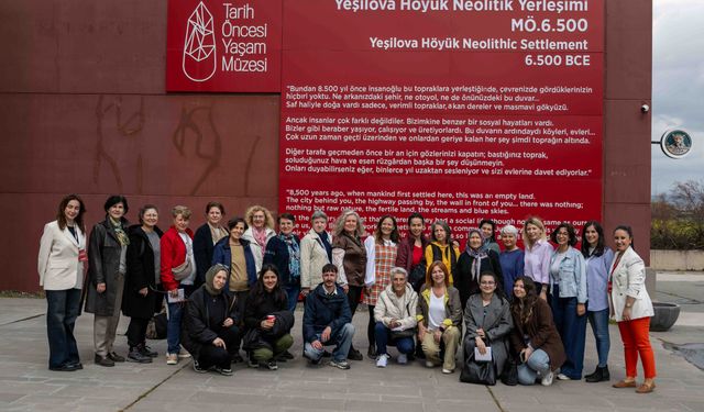 Bornova’da 'Dijital Torun' ile kuşaklar arası köprü