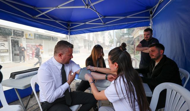 Buca’da ücretsiz sağlık taramaları mahalle mahalle sürüyor