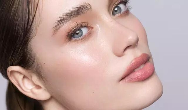 Kozmetik devlerini kıskandıran reçete! Porselen cilt görünümü için doğal yöntem