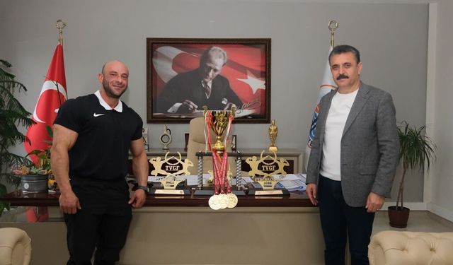 Dikili Belediyesi’nin gururu Yılmaz Acar şampiyonluğa doymuyor!