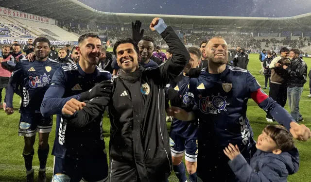 Erzurumspor FK Süper Lig kapısında! 1. Lig'de nefes kesen final virajı