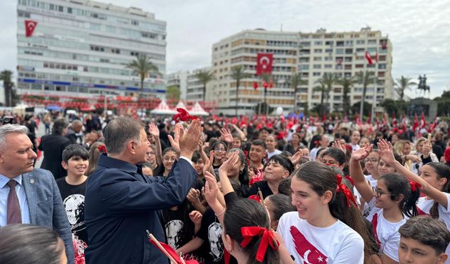 İzmir’de 23 Nisan coşkusu