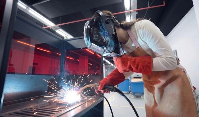 18-30 yaş arası kadınlara müjde: Kaynak Operatörlüğü başvuruları açıldı