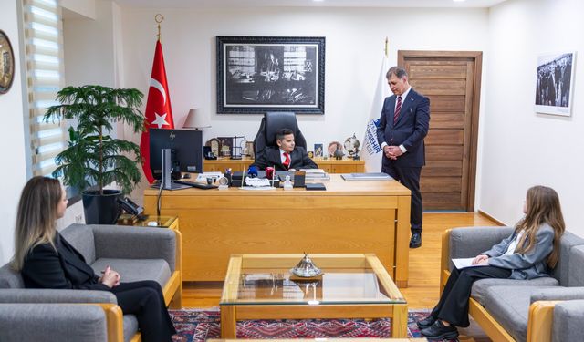 Meryem ve Aras’tan 23 Nisan’da güvenli gelecek mesajı