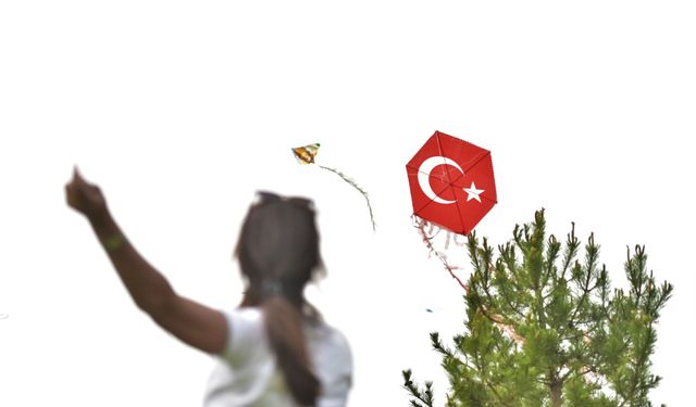 Bornova’da gökyüzü uçurtmalarla renklenecek