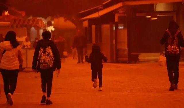 Komşuda çifte kabus! Girit kızıl toza hapsoldu, Erminio Fırtınası hayatı durdurdu