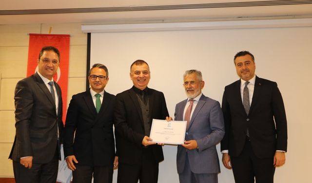 15 Temmuz manşetleri İzmir'de  bir kez daha atıldı