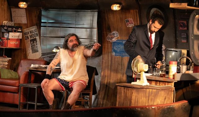 Perde gençlik için açıldı: İzBBŞT’de festival coşkusu