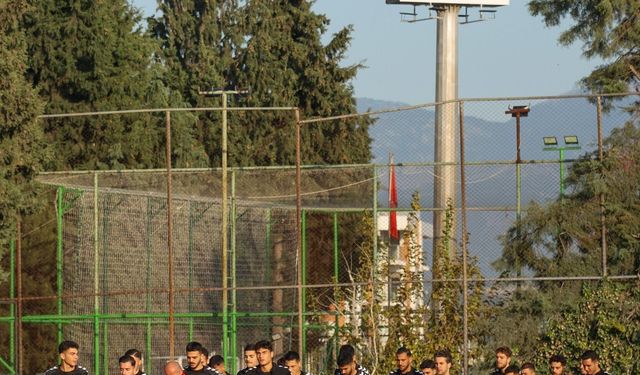 Altay yönetimi ile Ahmet Nur Çebi İzmir’de bir araya geliyor