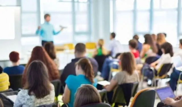 Bayraklı Belediyesi’nden öğrencilere ücretsiz kurs desteği